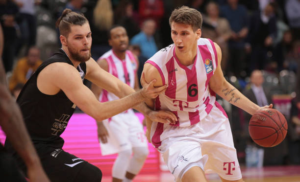 年轻球员的 年轻球员的