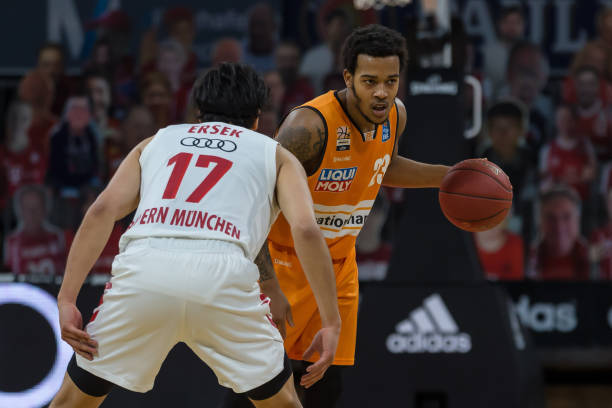 来国足在国 来国足在国